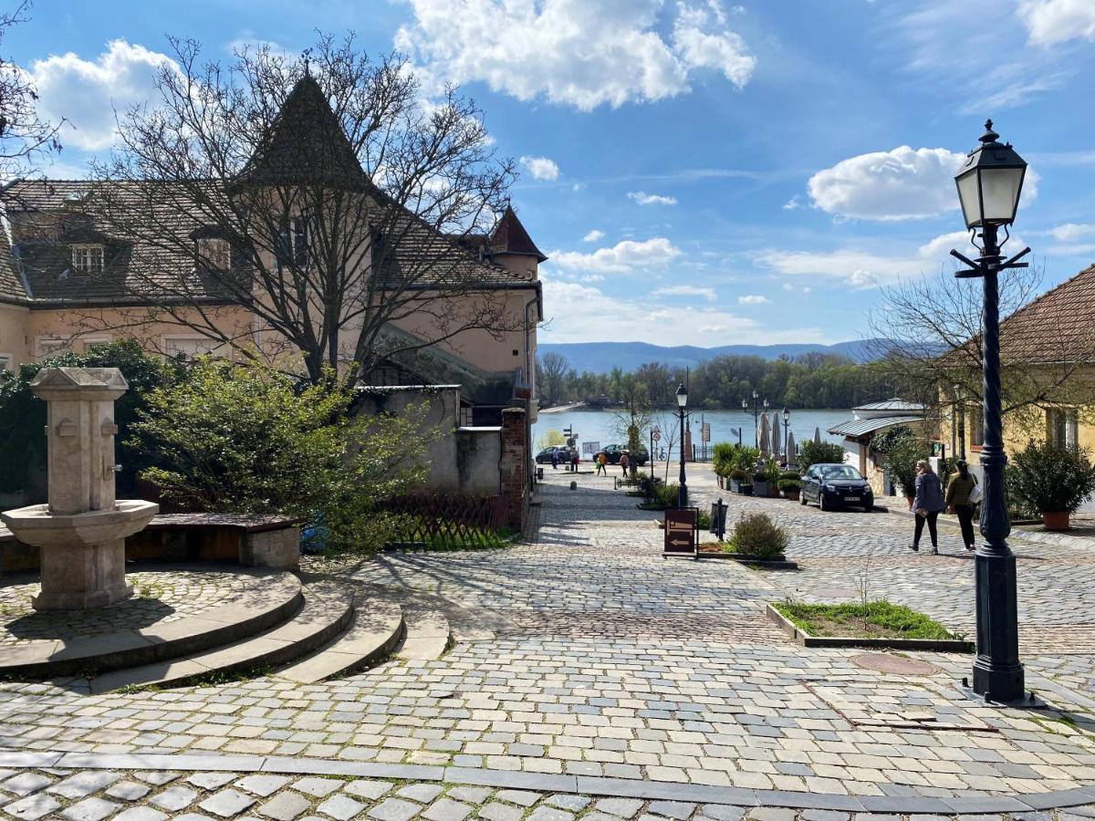 Bellevue Vendégházak Vác Esterno foto