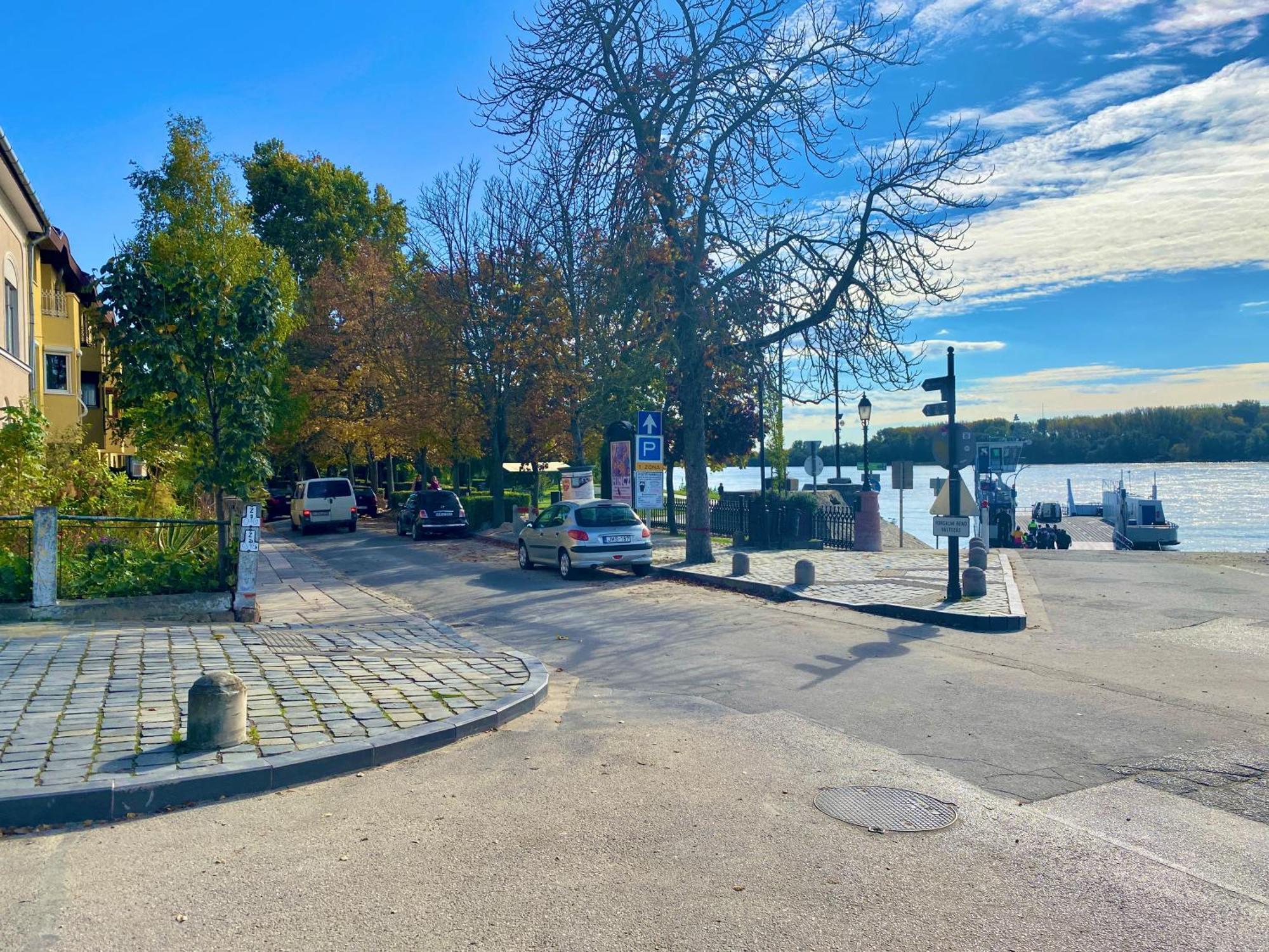 Bellevue Vendégházak Vác Esterno foto
