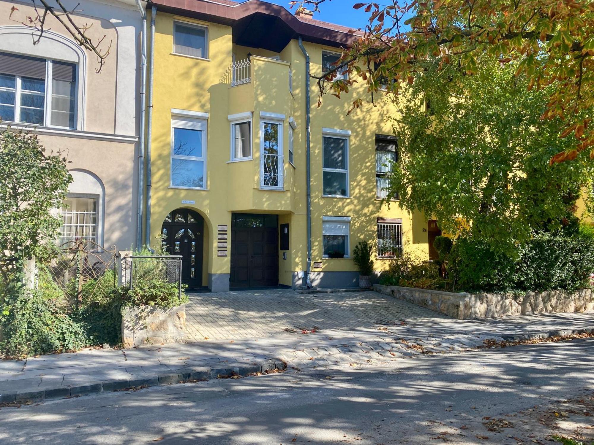 Bellevue Vendégházak Vác Esterno foto